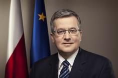 Bronisław Komorowski uhonorowany Różą Franciszki Cegielskiej
