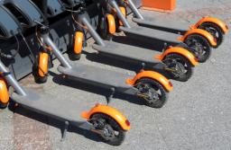 Deskorolka to rower, ale e-hulajnoga to nie motorower