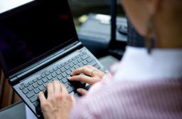 Firmy mogą zdalnie wykonywać zadania z zakresu cyberbezpieczeństwa 