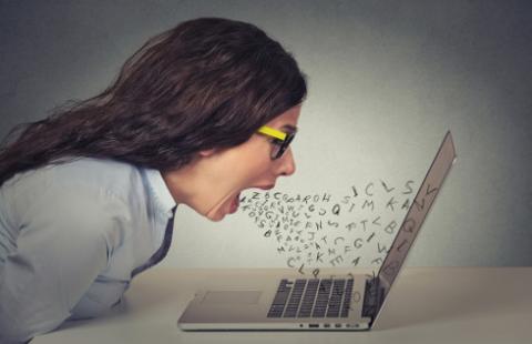 Granatem odłamkowym w hejt w internecie - za stalking do 10 lat więzienia