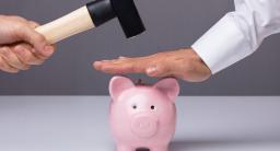 Raport: Samorządy nie przejdą przez kryzys suchą nogą; resort finansów: rząd wspiera JST