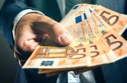 Udzielanie pożyczek to świadczenie usług podlegające zwolnieniu od VAT