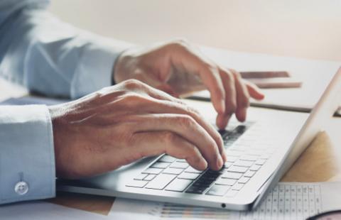 SN: Pracownik może zostać zaznajomiony z zakresem obowiązków przez intranet